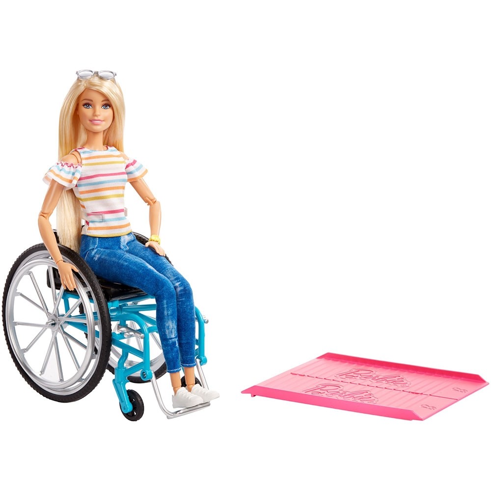 Papusa Barbie by Mattel Fashionistas papusa in scaun cu rotile si rampa