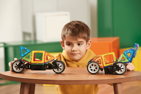 Set magnetic de construit- Magformers Vehicule, 17 piese image 5