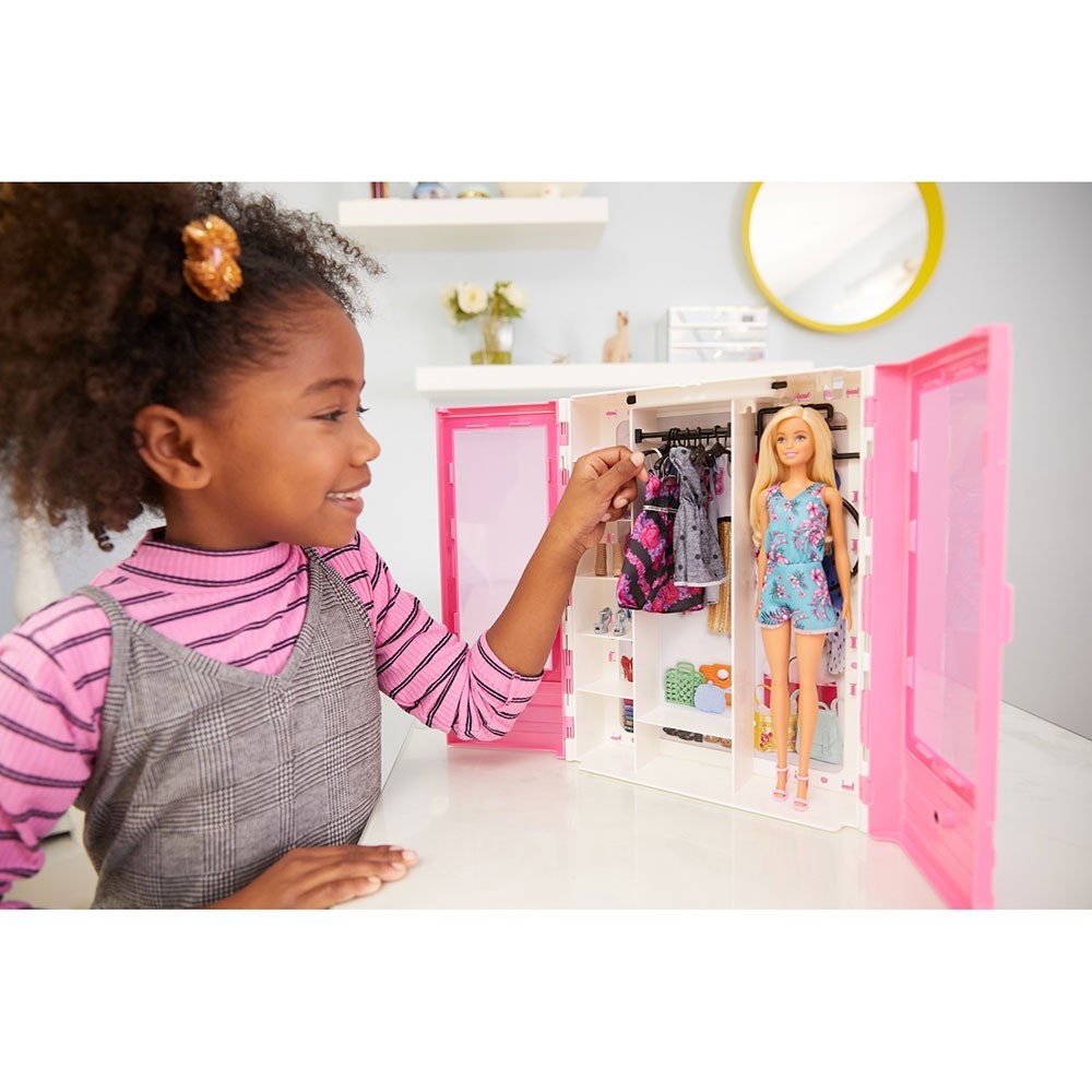 Set Barbie by Mattel Fashion and Beauty Dulap cu haine si papusa image 4