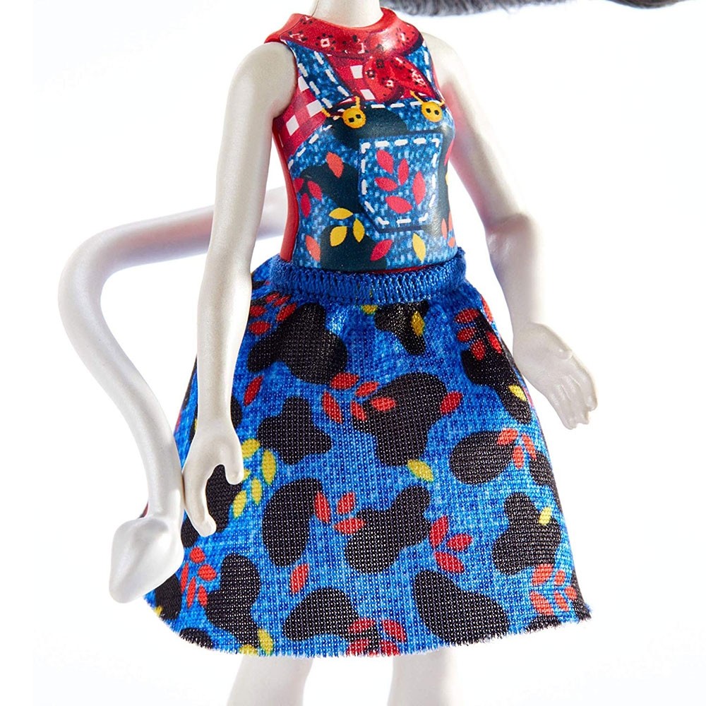 Set Enchantimals by Mattel Cambrie Cow With Ricotta And Family Papusa cu 3 figurine image 4