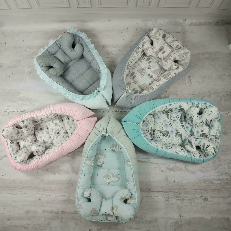 MimiNu - Cosulet bebelus pentru dormit, Baby Cocoon 90x50 cm, Ice mint/Mint flowers image 1