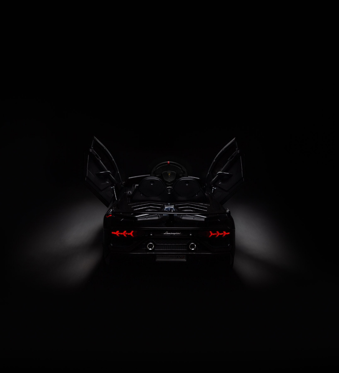 Masinuta electrica cu telecomanda Toyz Lamborghini Aventador SVJ 12V Black image 3