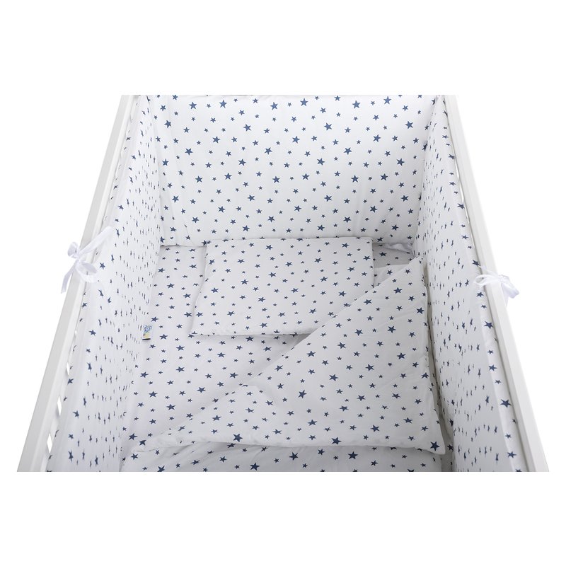 BabyNeeds - Lenjerie patut 5 piese, Cu doua protectii laterale, Pernuta, Plapumioara, Cearceaf, Din bumbac, Pentru patut 120x60 cm, Alb cu stelute albastre image 3