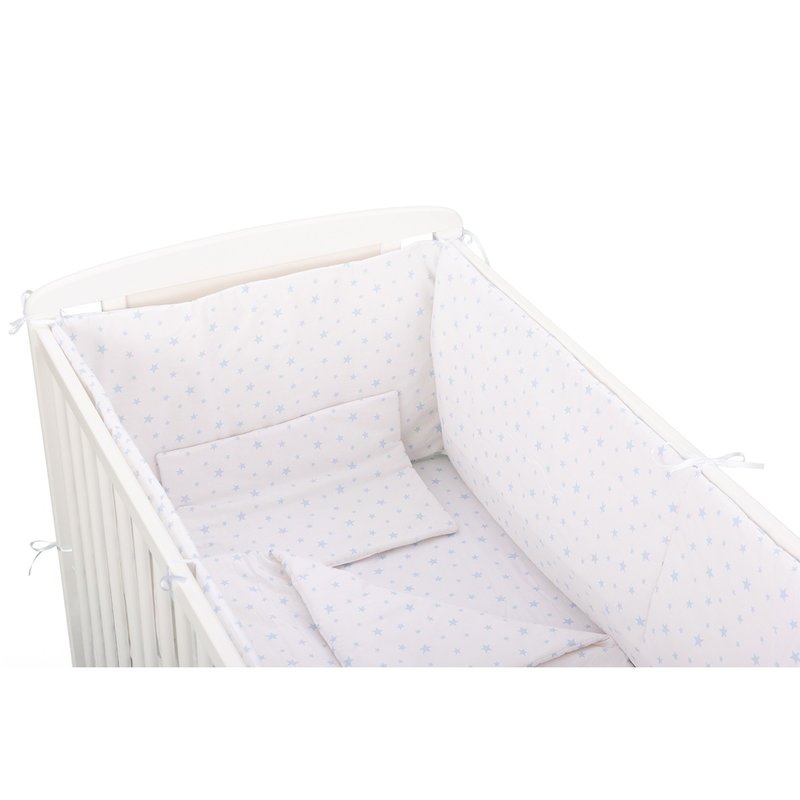 BabyNeeds - Lenjerie patut 5 piese, Cu doua protectii laterale, Pernuta, Plapumioara, Cearceaf, Din bumbac, Pentru patut 120x60 cm, Alb cu stelute albastru deschis image 5