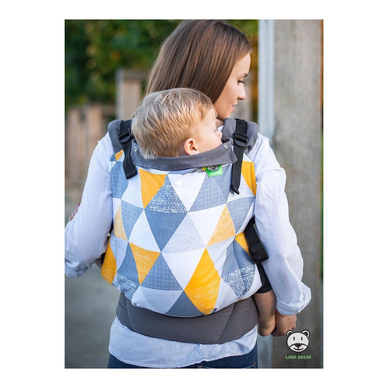 Luna Dream - Marsupiu ergonomic 2 in 1, Yellow Triangles image 3