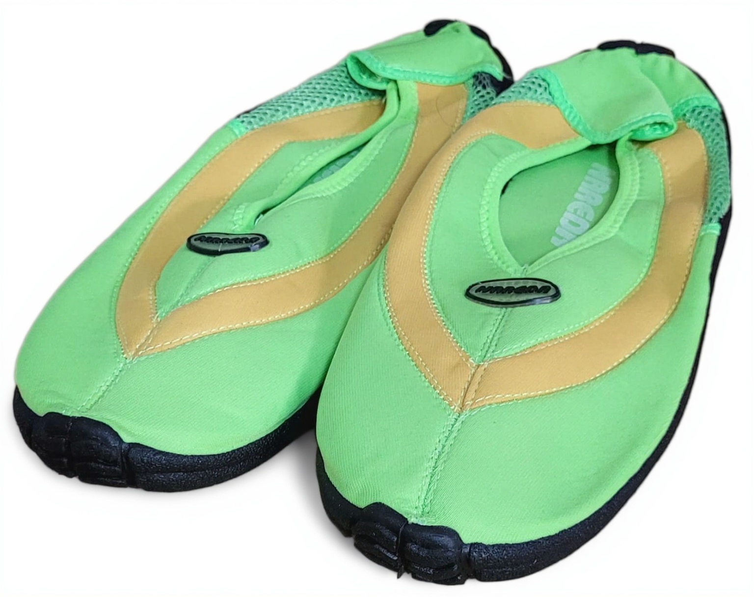 Incaltaminte de apa verde neon Nr40